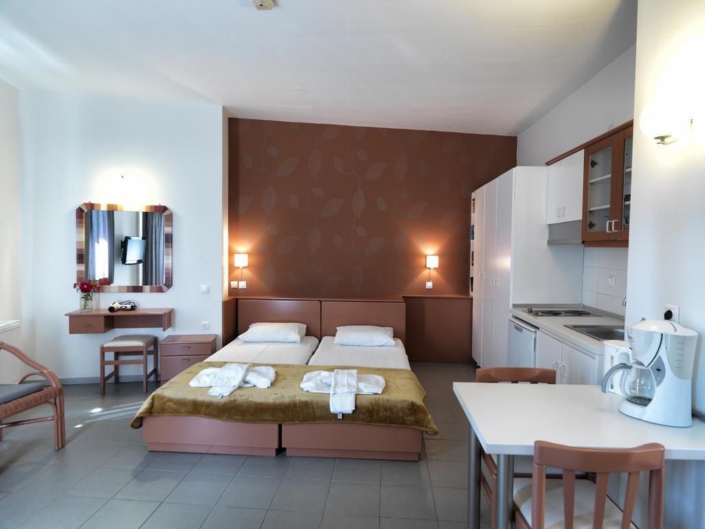 Elia Apartments Афитос Экстерьер фото